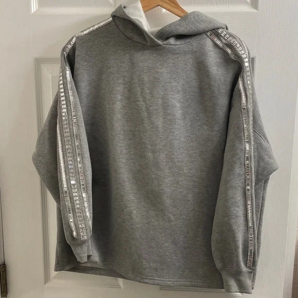 NWOT Urban Outfitters Oversized Grey Hoodie w/ Rhinestone Detailing Size XS - Picture 3 of 13